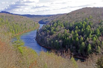 g3/32/486032/3/53794038.IMG_5067CumberlandFallsLogderiverview.jpg