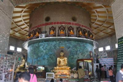 Buddha inside Kaba Aye Pagoda