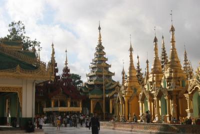 Building inside Shwedagon Pagoda