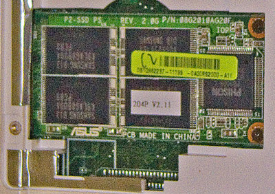 zP1050789 Asus 901 SSD back cover removed.jpg