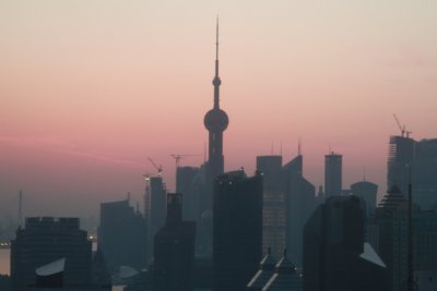 East to the Bund at dawn.