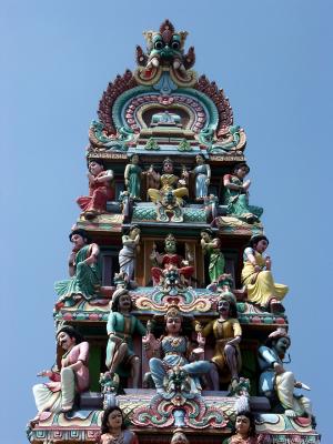 Gopuram Sri Mariamman Temple.jpg