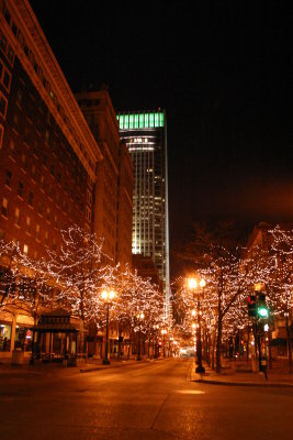 Omaha--Holiday lights along 16th street