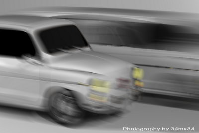 027  - FIAT 600 motion blur
