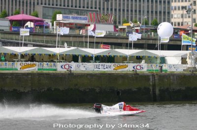 racing boats 16
