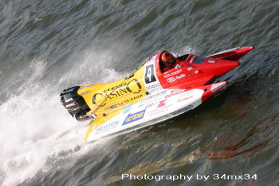 racing boats 22