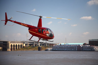 St Louis Helicopter tours chopper