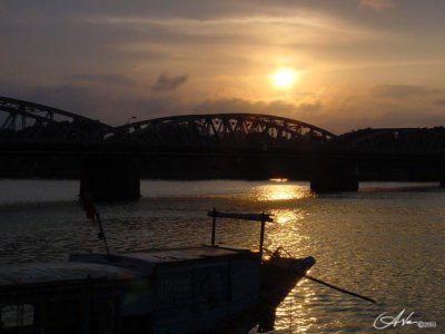 Sunset on Huong river by Antoine