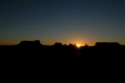 060412-09-Monument Valley.jpg