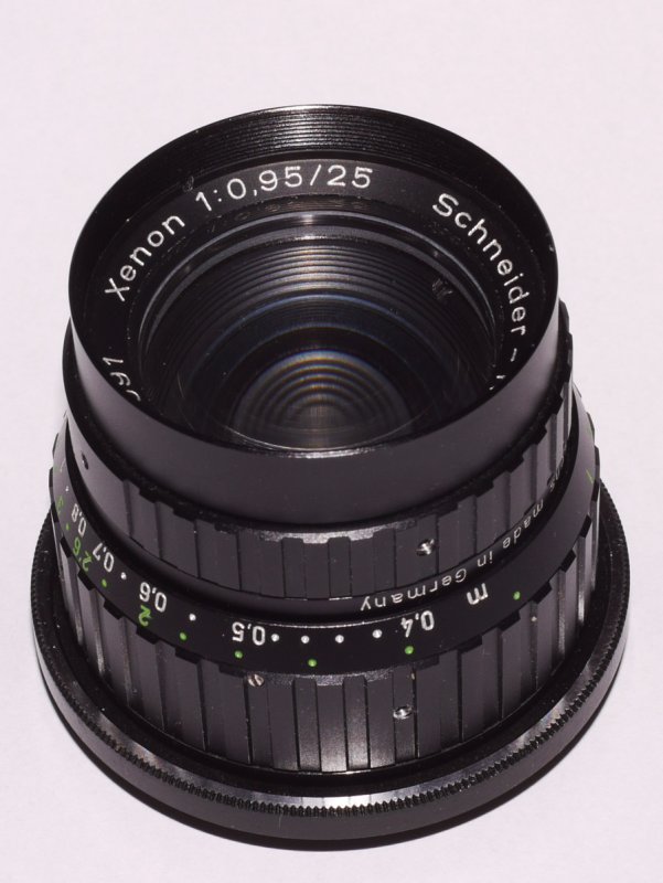 Schneider Xenon 25mm 0.95