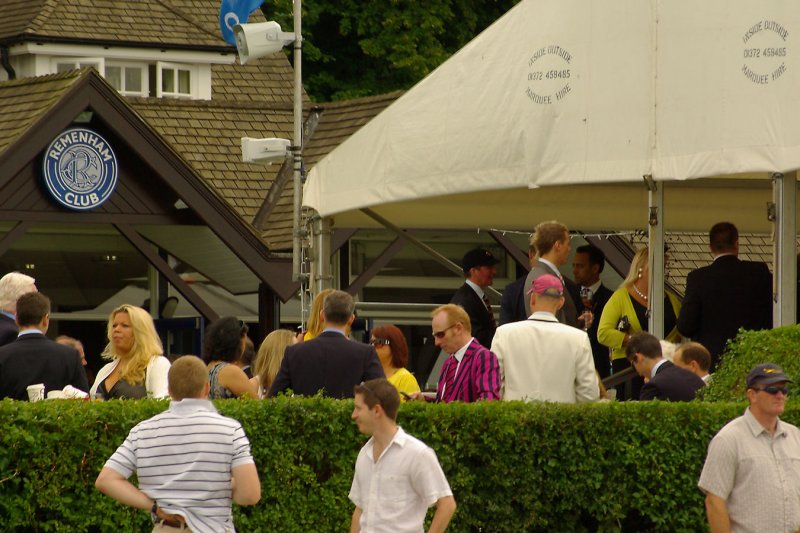 2009 - Remenham Rowpast - IMGP3644