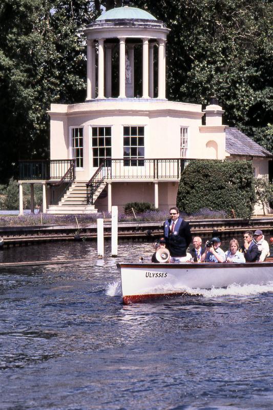 2004 Iain - umpiring at Henley Womens Regatta