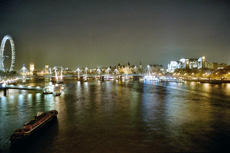 2005 Upstream from Waterloo Bridge