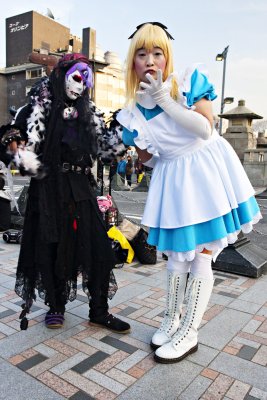 Alice in Wonderland + Friend