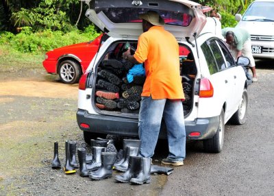 Main Ridge Forest Boot rental