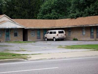 shady van at a shady motel..... OK this isnt in NT but real close