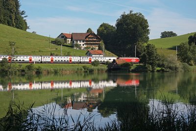 Rotsee and swiss train