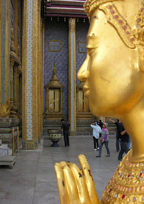 Another angle to the royal Pantheon ( Prasat Phra Dhepbidorn)