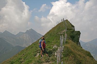 The end of this mountain (The fence is there because of the cows.)