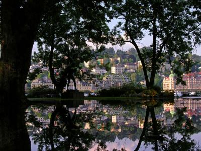 Reflection during flood