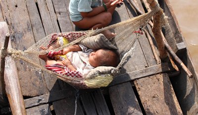 A hot afternoon nap, floating village