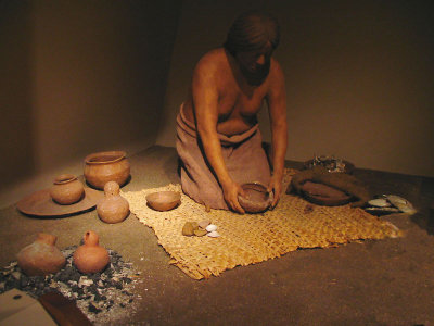working with pottery.jpg(727)
