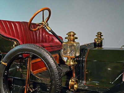 1910 Rolls Royce Seat