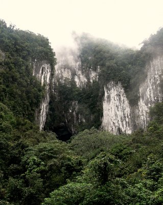 DEER CAVE.JPG