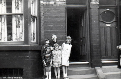Some more kids - Winslow St.?