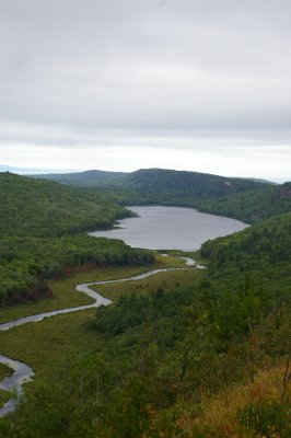 Lake of the Clouds from Escarpment Trail