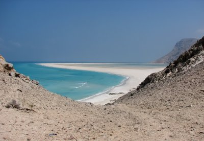 A hidden beach near Qualansiya