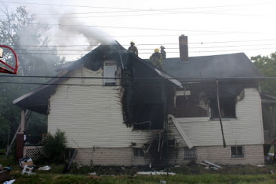 2008_detroit_house_fire_evanston_and_barrett-4.JPG