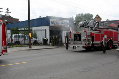 2008_detroit_auto_wash_fire_1933_springwells_pic-02.JPG