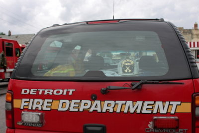 2008_detroit_auto_wash_fire_1933_springwells_pic-13.JPG