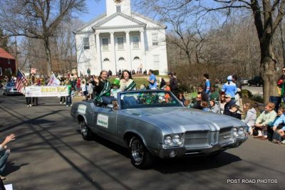 20100321_milford_conn_st_patricks_day_parade_22_olds_cutlas_supreme.jpg