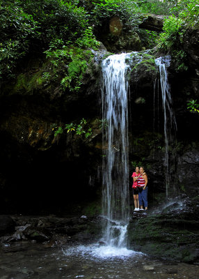 gsmnp2_010103a.jpg