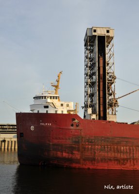 Bateau Halifax port.jpg