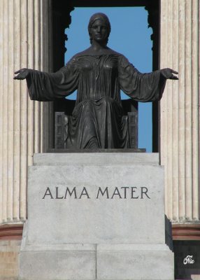 AlmaMaterUniversidad.jpg