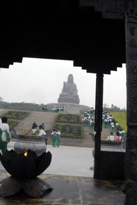 Bronze Guanyin Statue 7956.jpg
