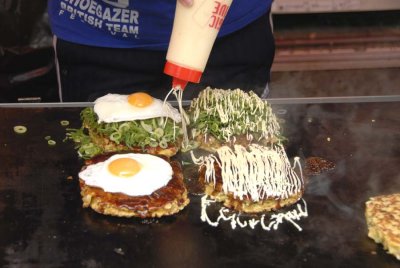 Okonomiyaki - Osaka Style 079.jpg