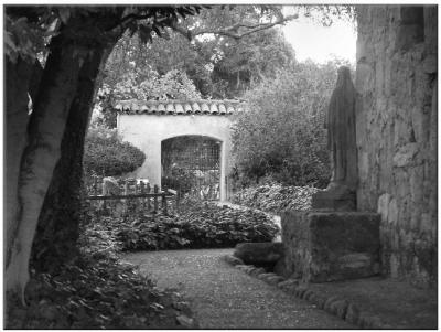 g3/35/379435/3/52596298.Cemetary2.jpg