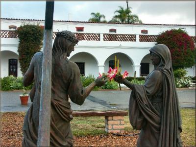g3/35/379435/3/54955000.statue2.jpg