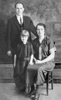 George, Esther & Evelyn Olson - Christmas Card #3