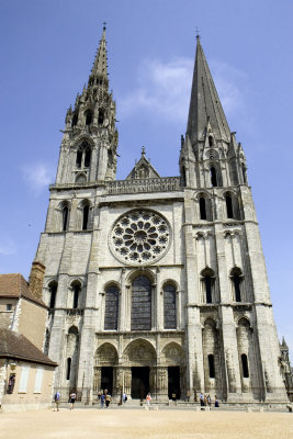 Chartres-1.jpg