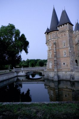 ChateauAtCombreaux-2.jpg