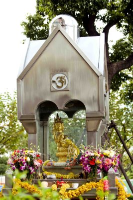 029 The Buddha With 4 Faces.jpg