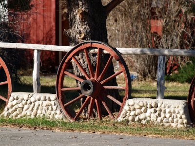 Wagon Wheel Fence