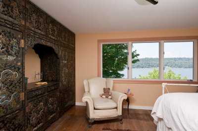 Upstairs bedroom