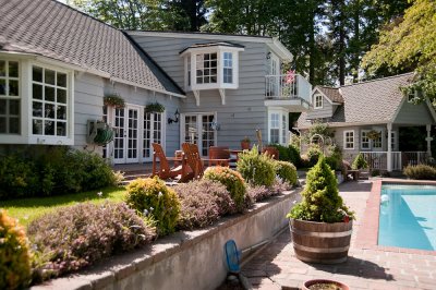 House, pool and studio
