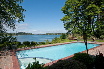 Pool and view